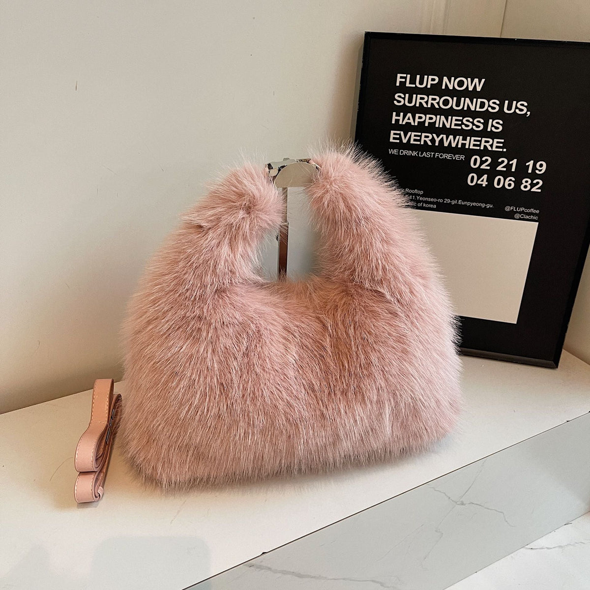 Cute High-End Women's Messenger Bag