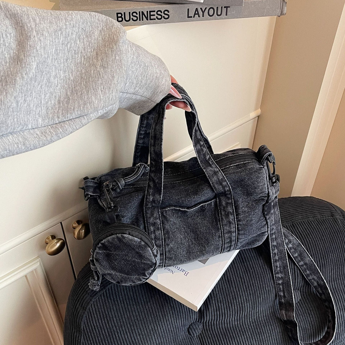 Retro Denim Messenger Bag for Women - Large Capacity Casual Shoulder Bag